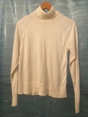 Cream Turtleneck Sweater Women's Small Classic Knit